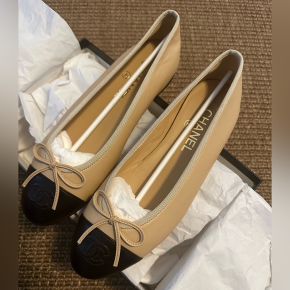 CHANEL Shoes - BNIB Chanel Ballet Flats.
